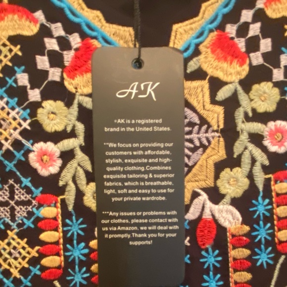 AK. Embroidery V-neck Blouse - Picture 5 of 10